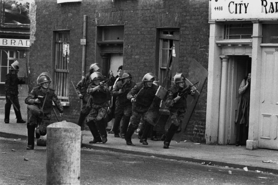 don-mccullin_the-bogside-derry-northern-ireland-1971